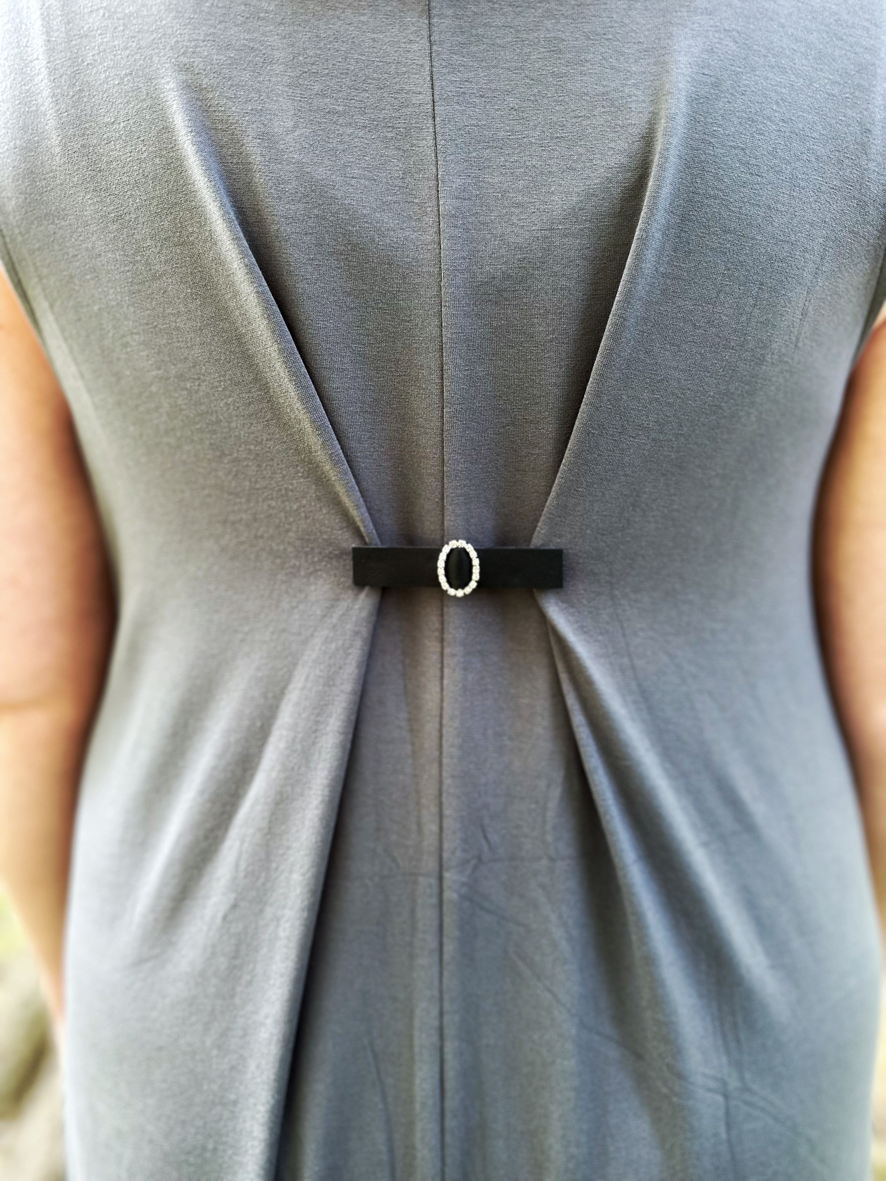Black Leather & Rhinestones Cinch Clip