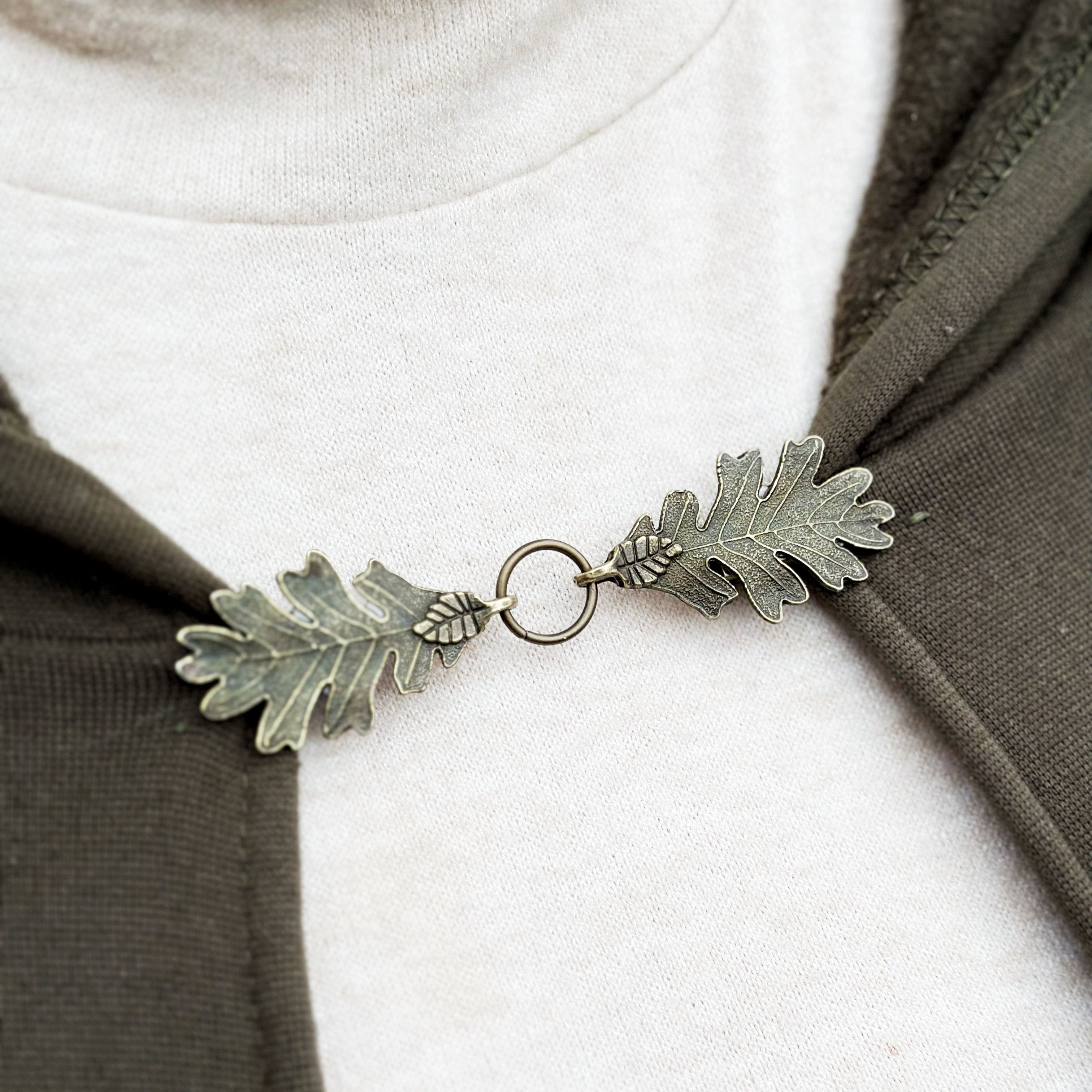 "Terebinth" Bronze Oak Leaf Cloak Clasp | K-205