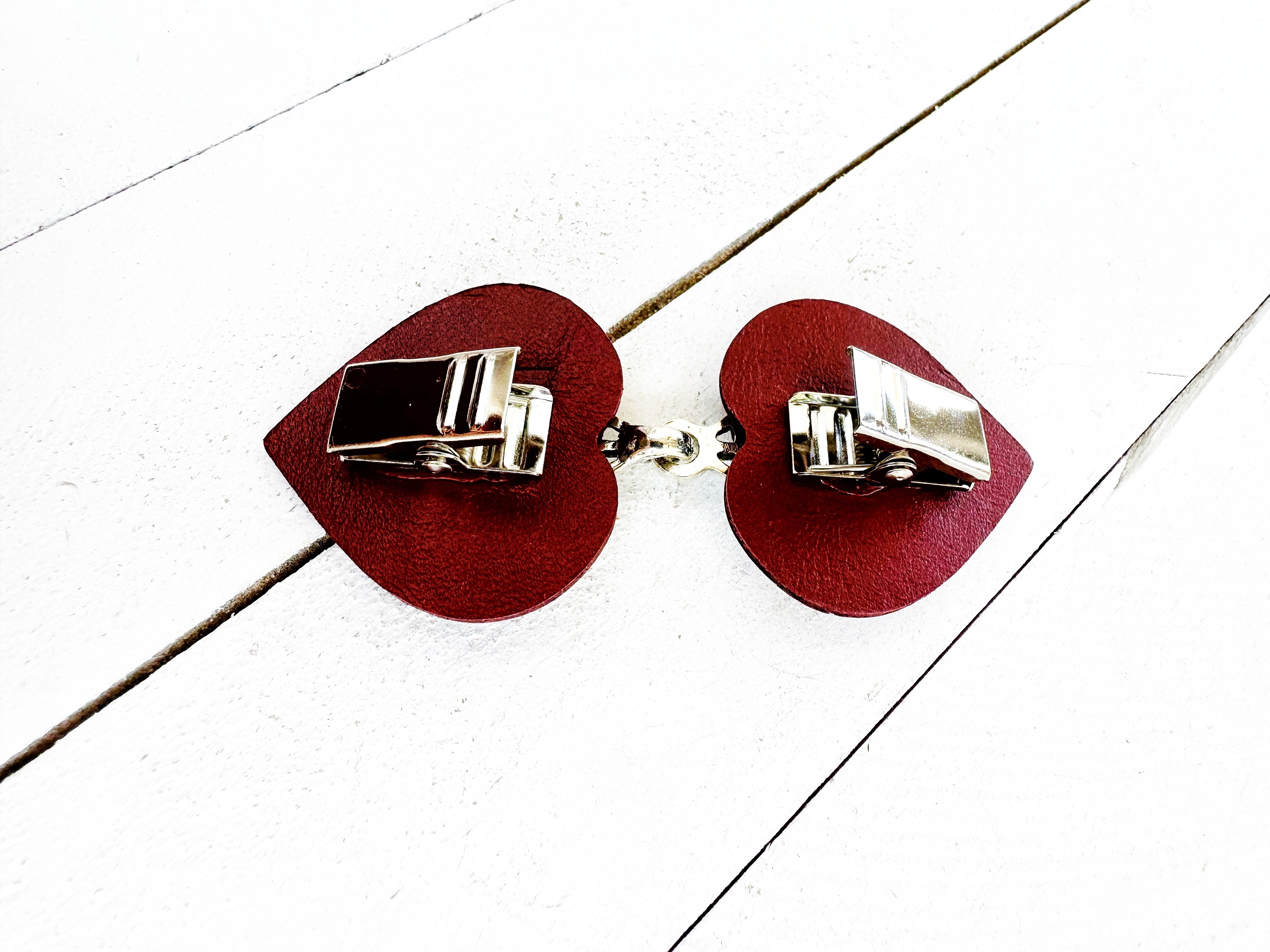 "Myriad" Silver on Dark Red | Dress Your Best Collection | K-123