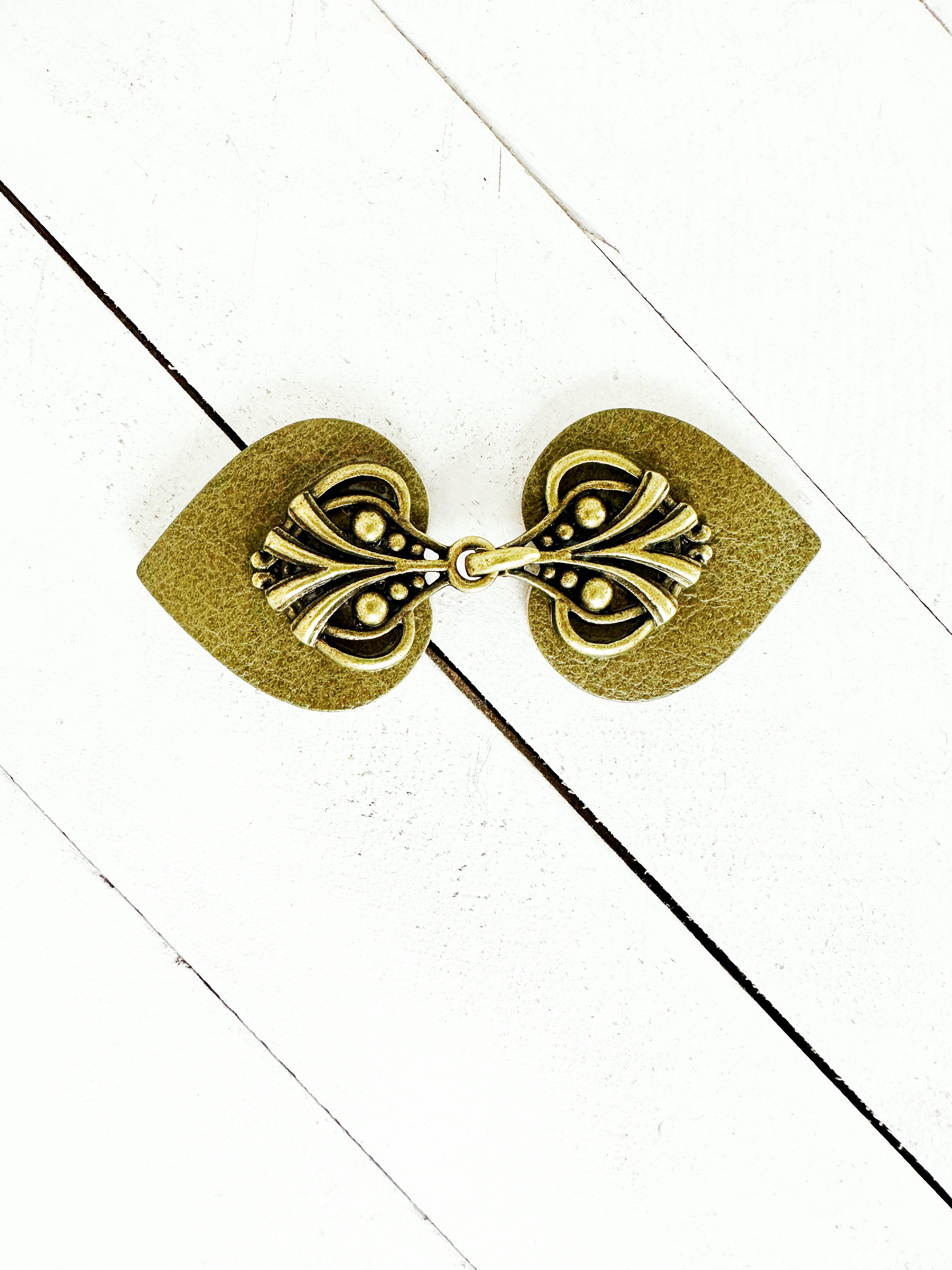 "Myriad" Bronze on Moss Green | Dress Your Best Collection | K-133