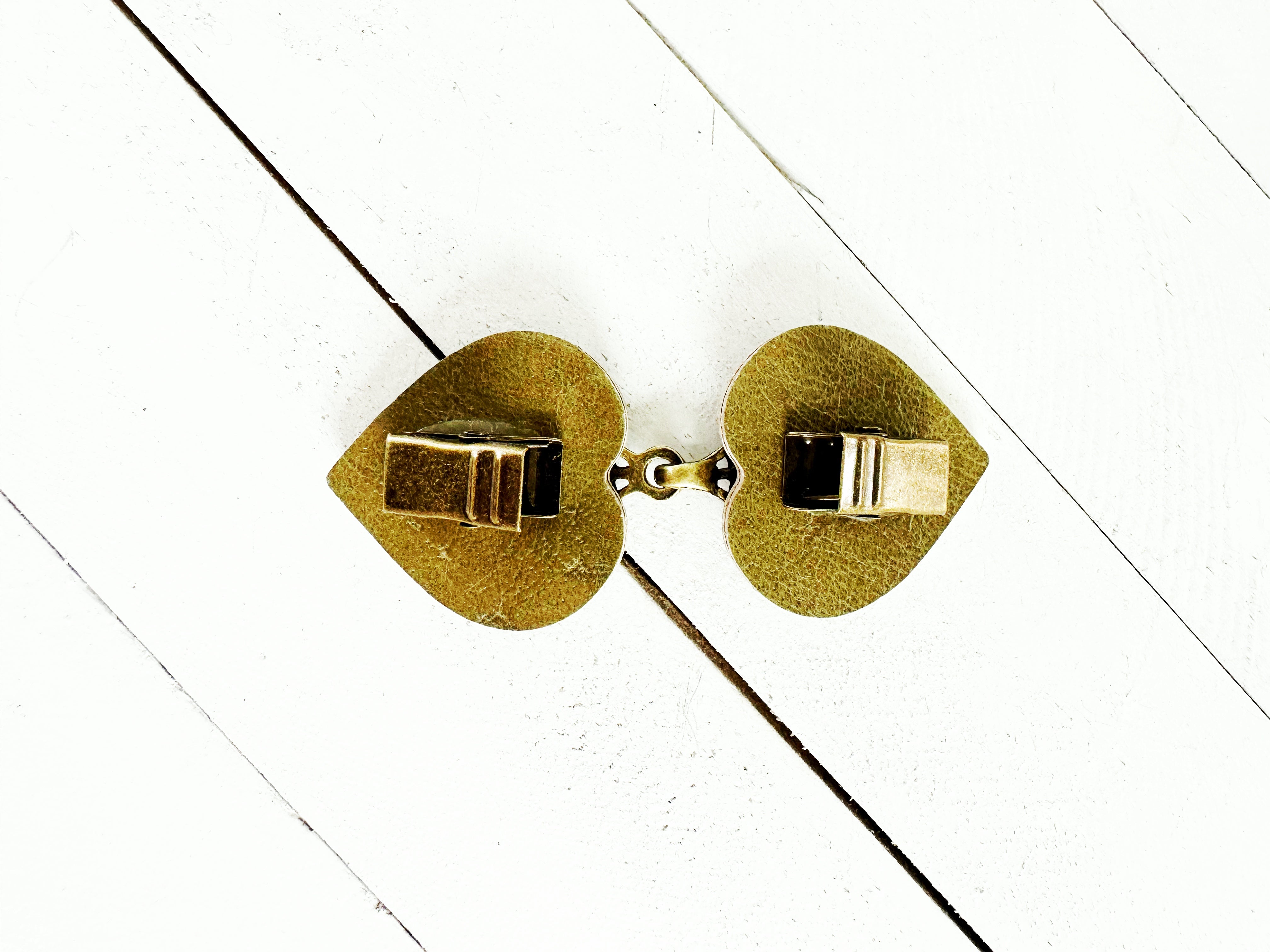 "Myriad" Bronze on Moss Green | Dress Your Best Collection | K-133