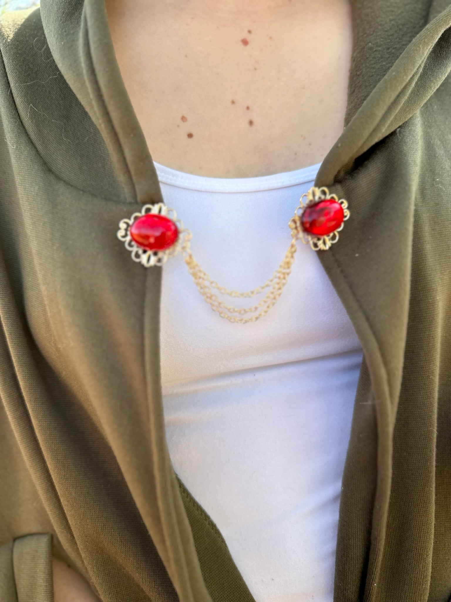 Red Center on KC Gold Clips w/ Draping Chain