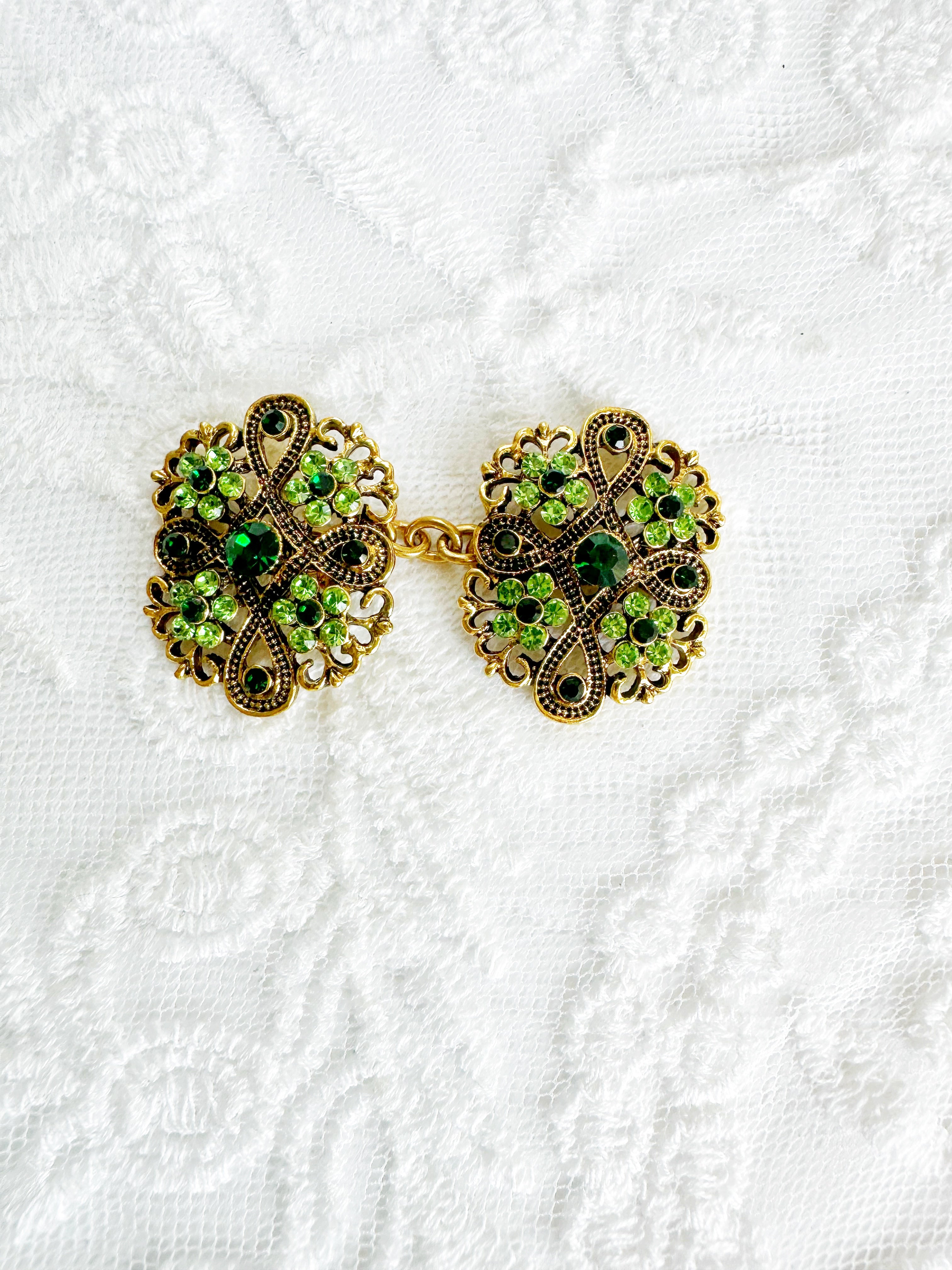 Green & Gold Art Nouveau Cinch Clip for Dresses, Sweaters