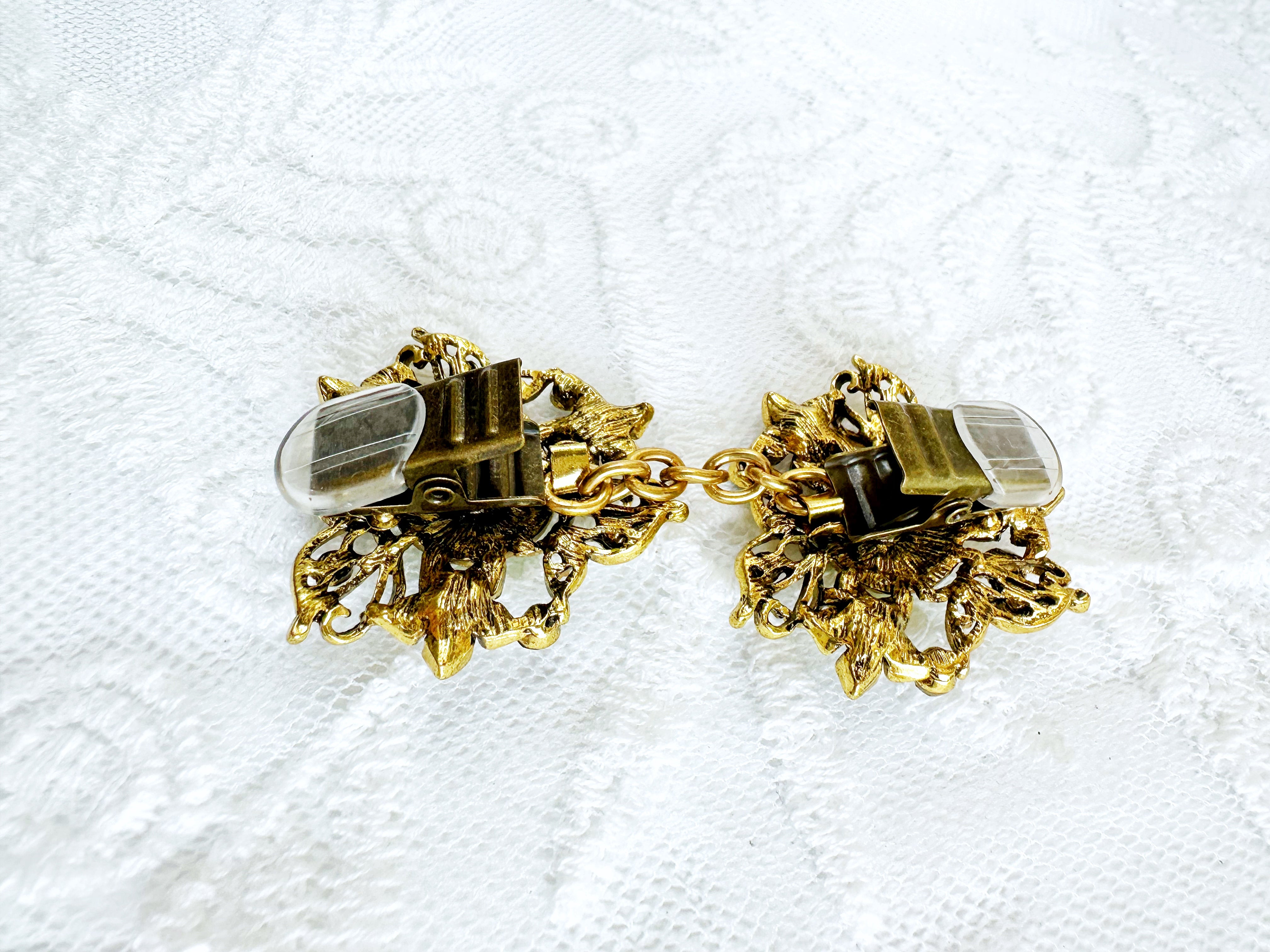 Green & Gold Art Nouveau Cinch Clip for Dresses, Sweaters