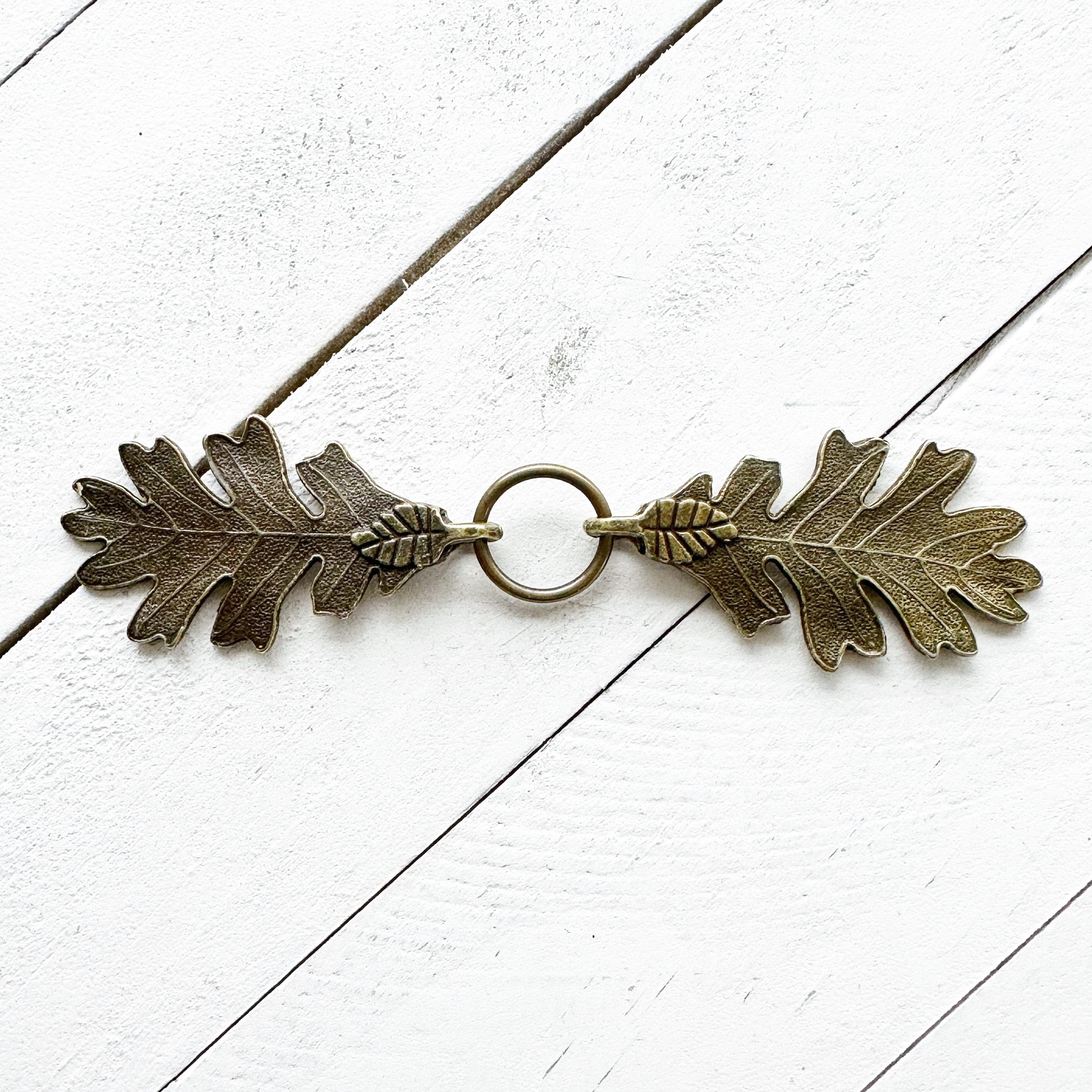 "Terebinth" Bronze Oak Leaf Cloak Clasp | K-205
