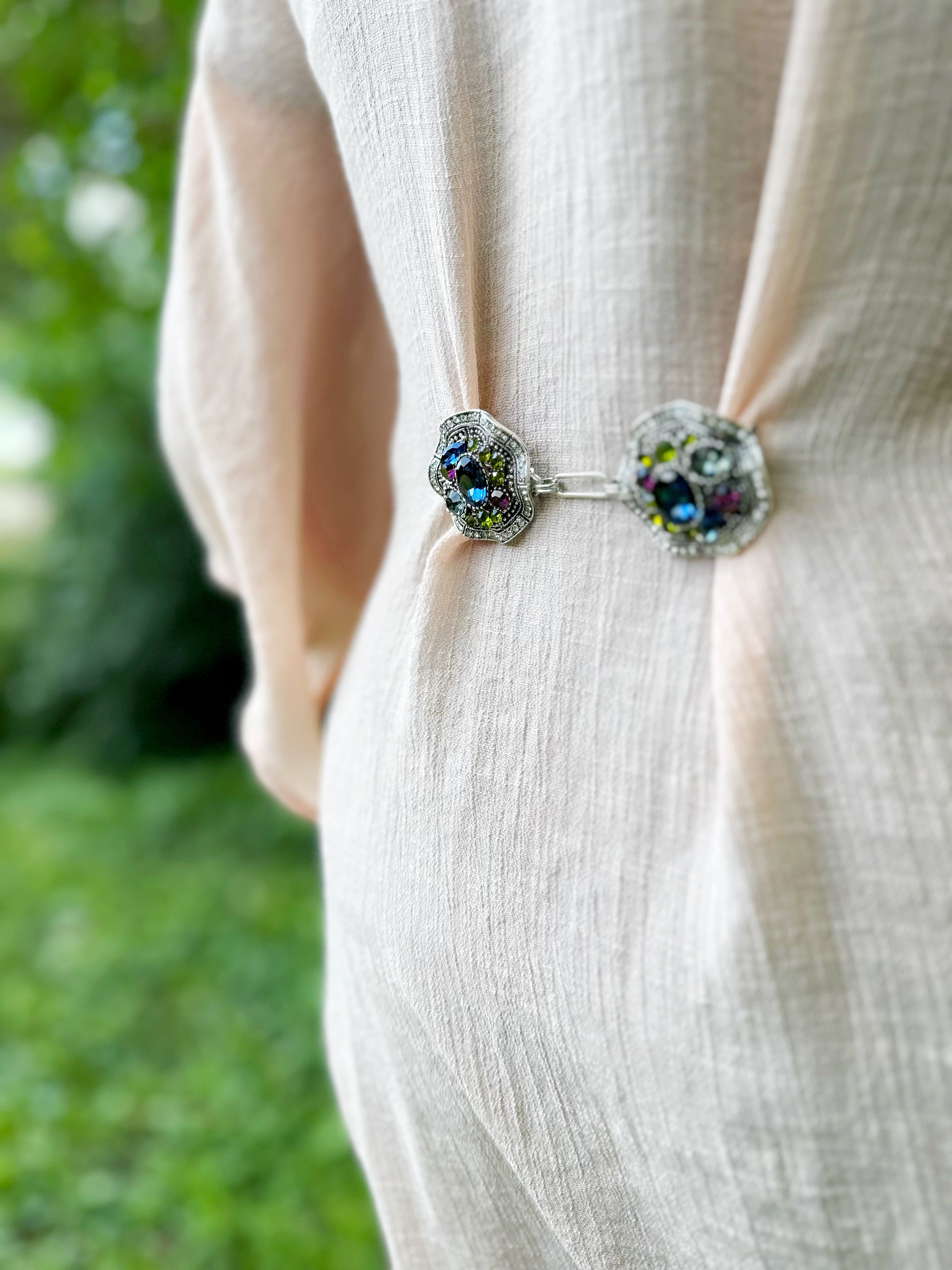 Bejeweled Silver Baroque Cinch Clip, Sweater Clasp KardiKlip