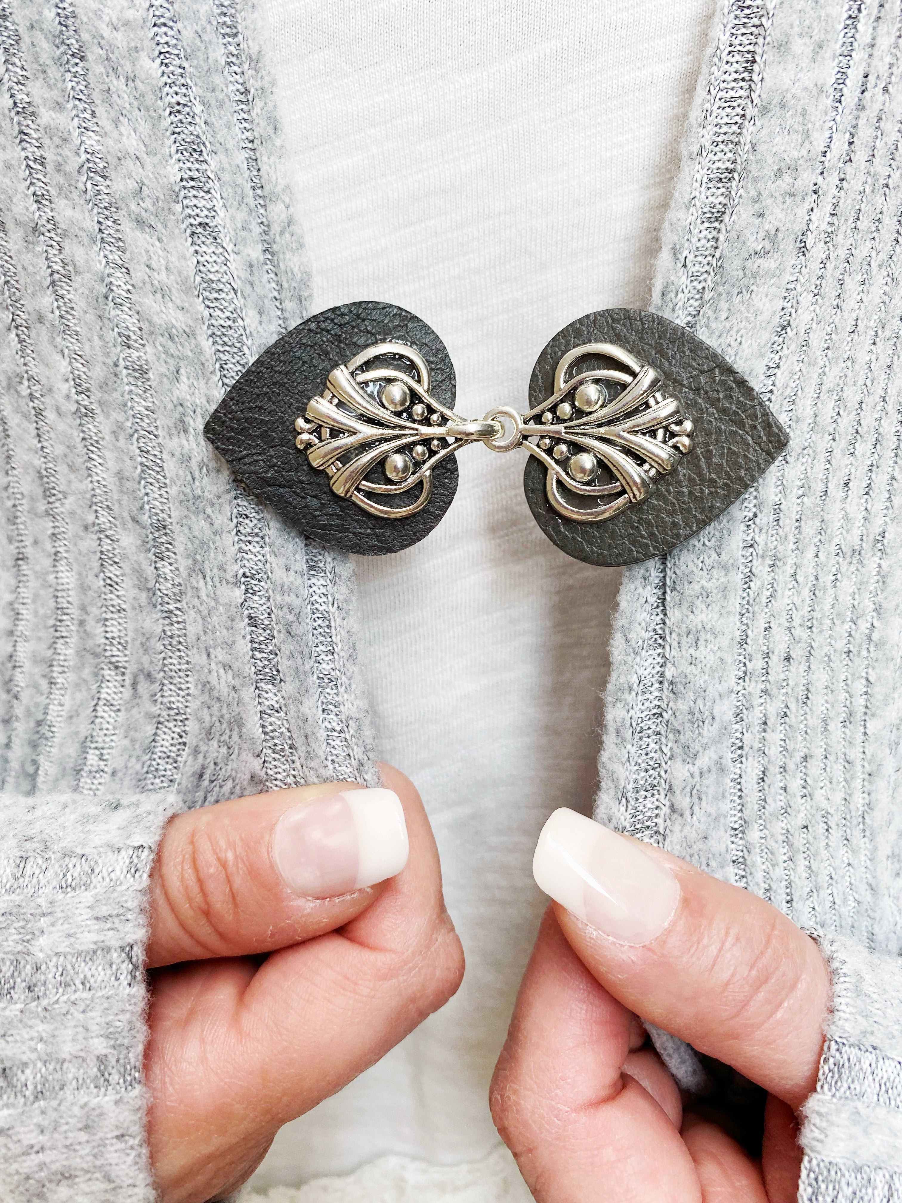 "Myriad" Silver on Gray | Dress Your Best Collection | K-120
